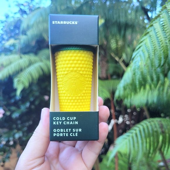 ✨️HP 3X✨️ Starbucks☕️ Hawaii🌺 Collection Studded Yellow💛 Pineapple🍍 Keychain - Picture 3 of 10